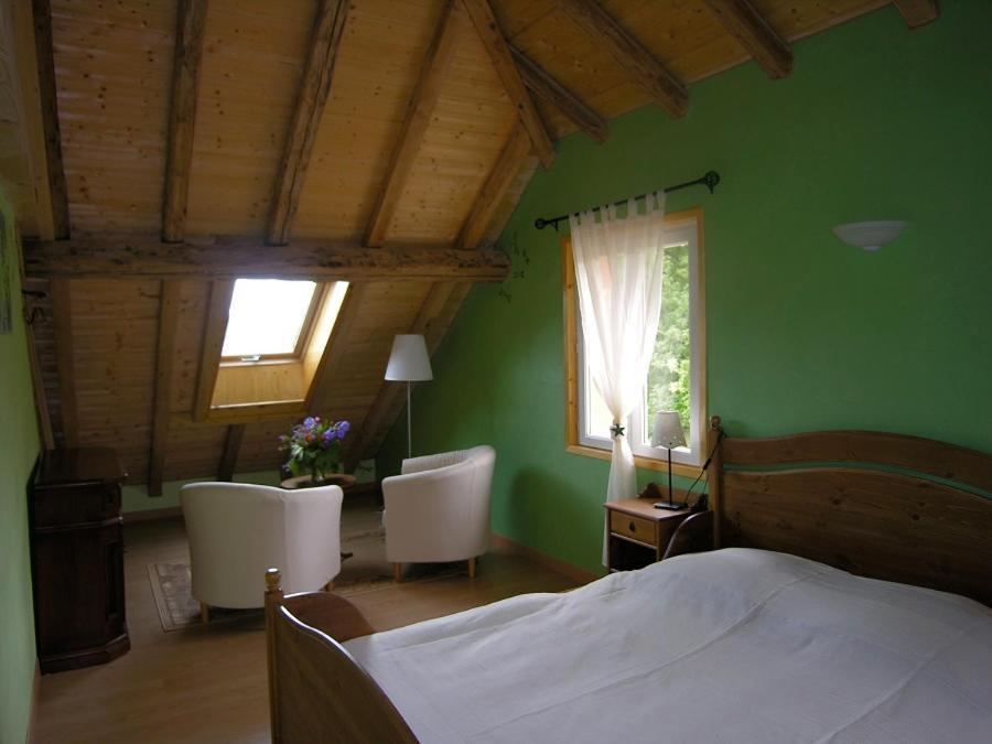 Le Moulin Des Oyes Bed and Breakfast Censeau Εξωτερικό φωτογραφία